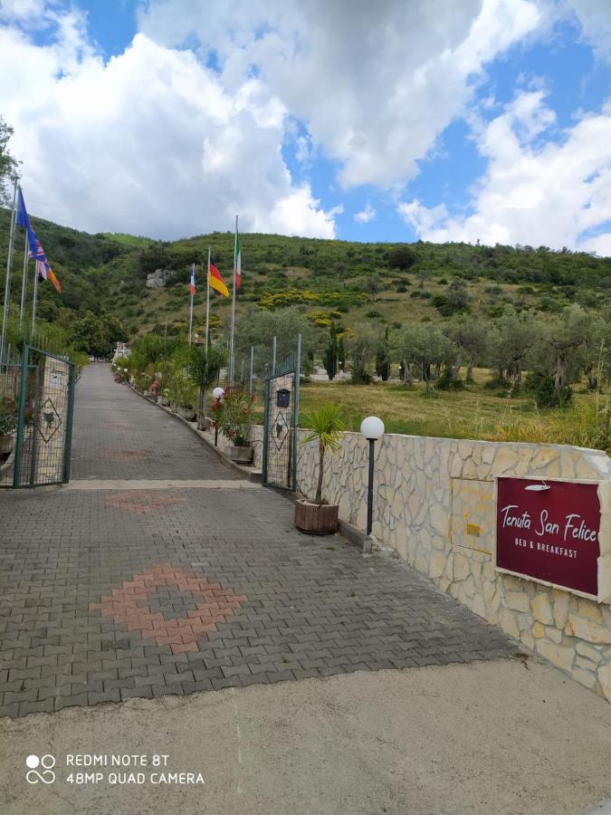 B&B Tenuta San Felice Campagna Kültér fotó
